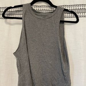 Like new girlfriend collective crop muscle tank in gray
